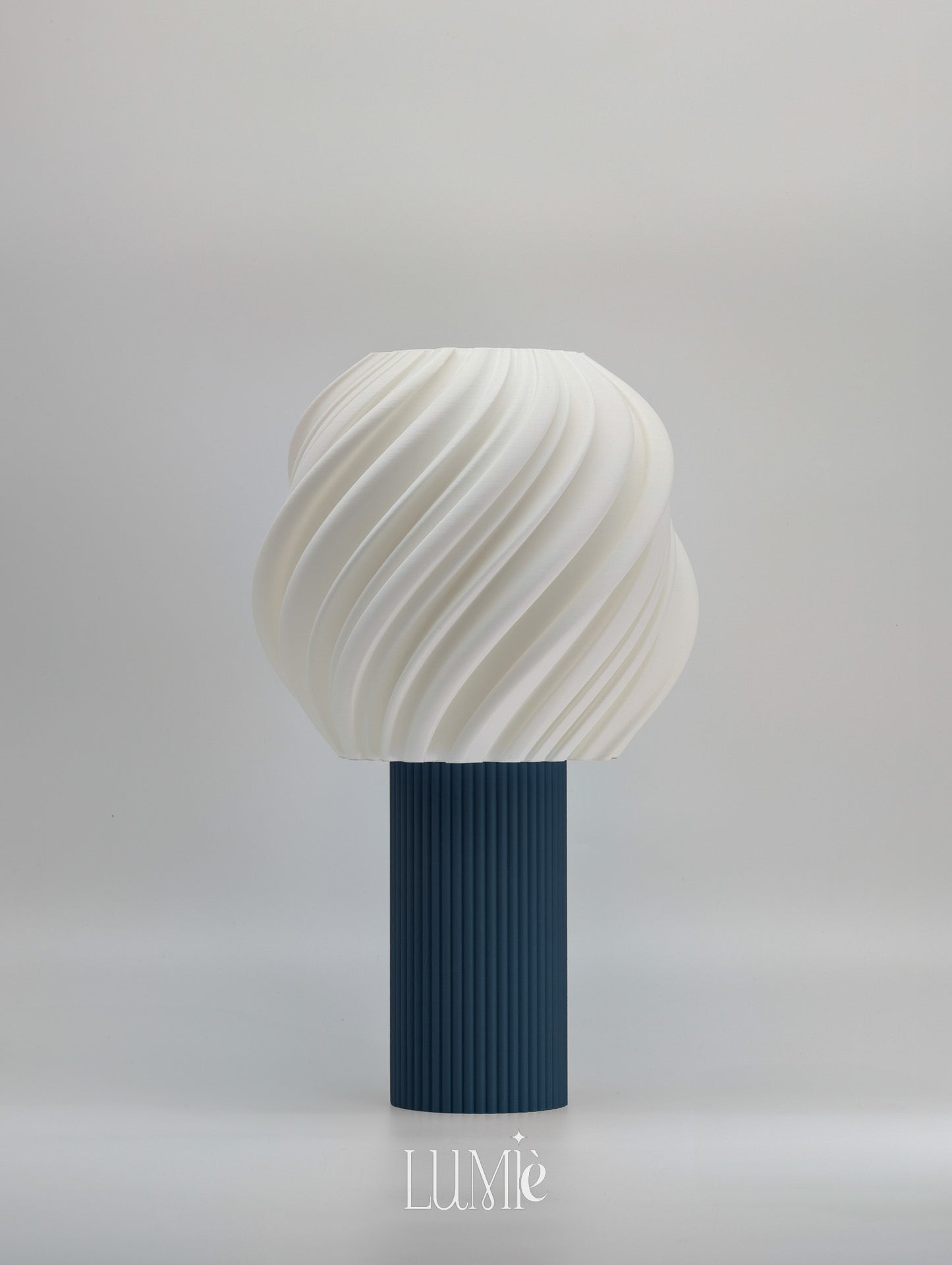 Lumiè Drappo Tall - Eco-friendly Lamp