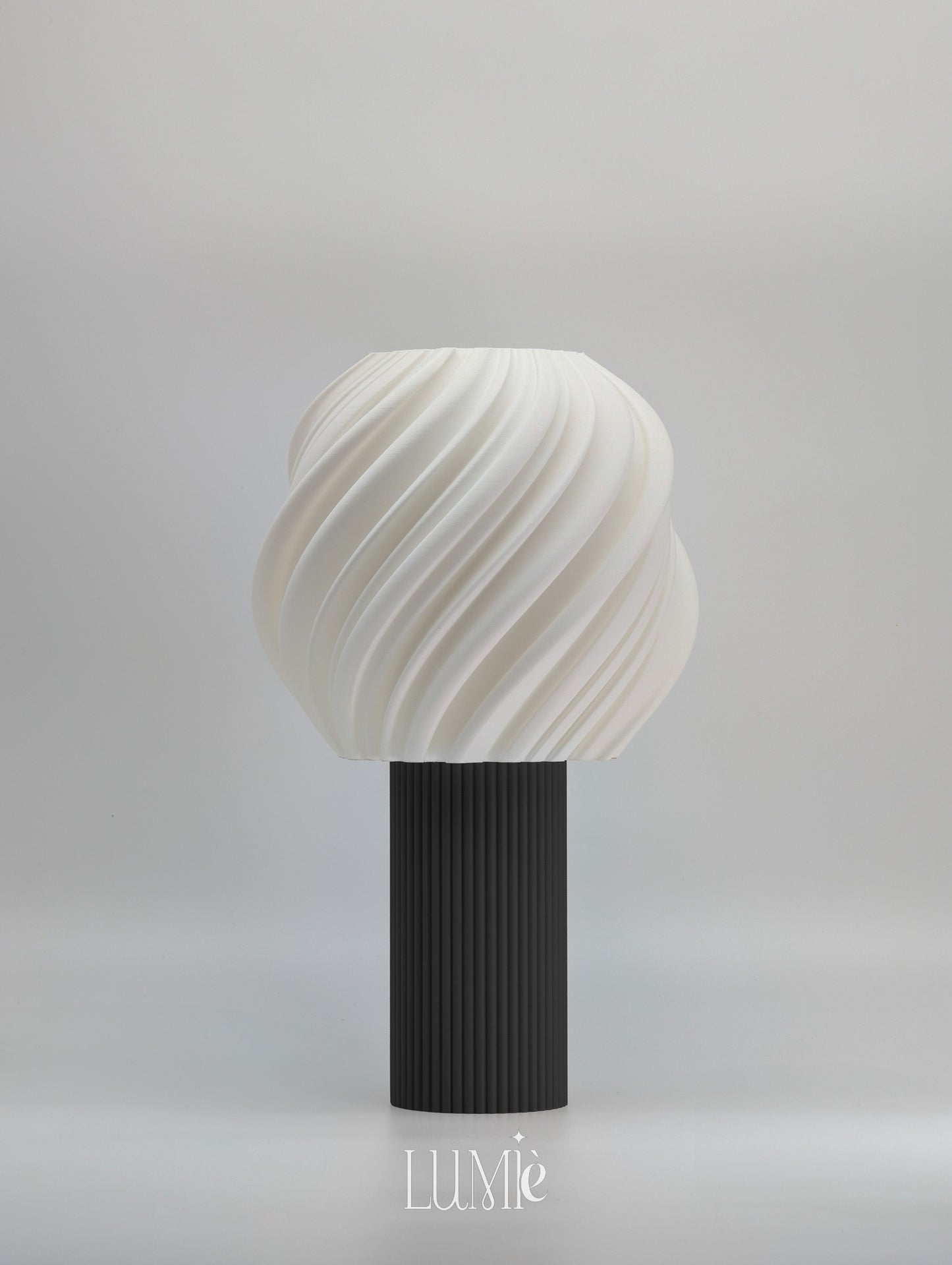 Lumiè Drappo Tall - Eco-friendly Lamp