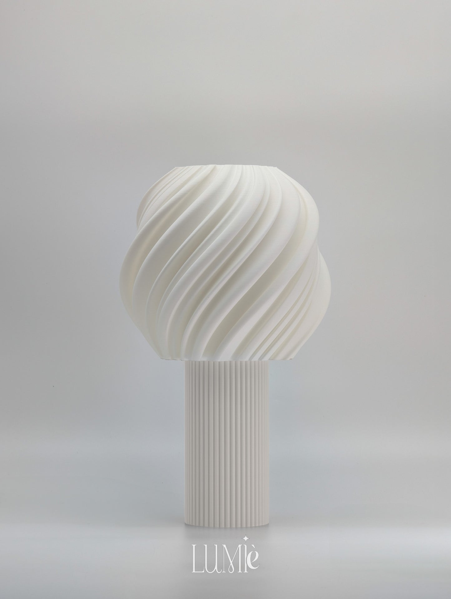 Lumiè Drappo Tall - Eco-friendly Lamp