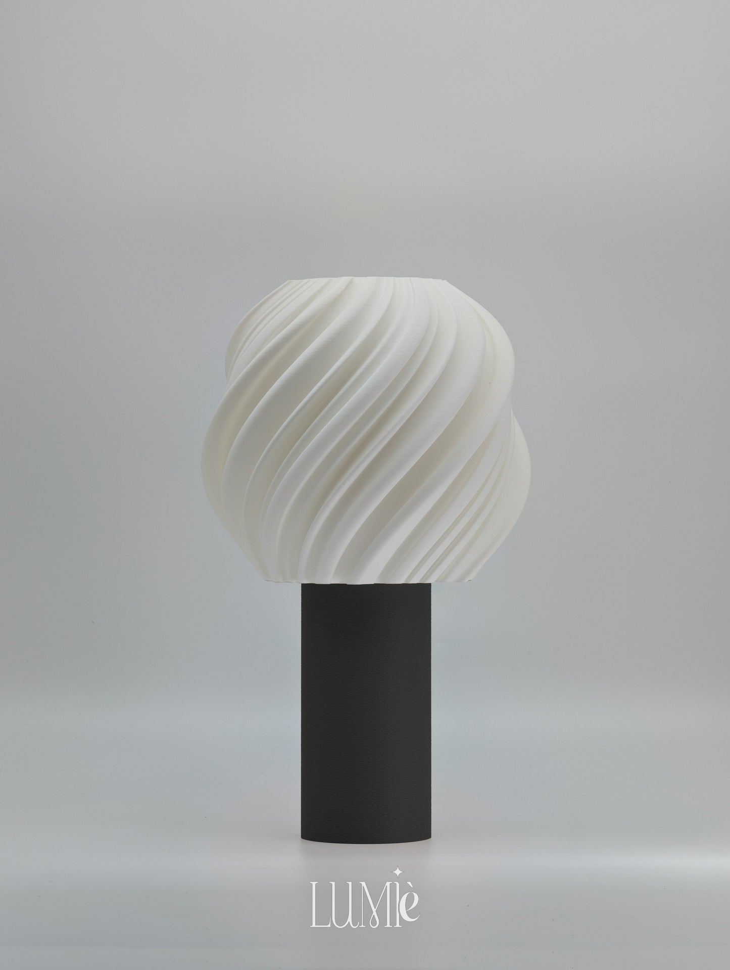 Lumiè Drappo Tall - Eco-friendly Lamp