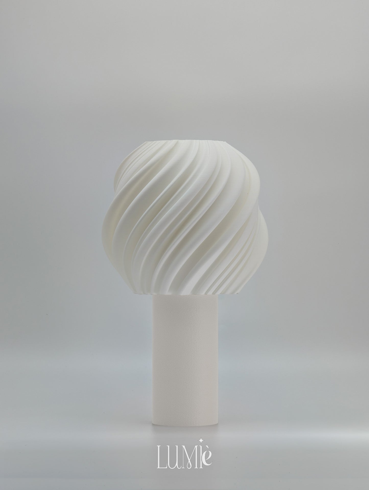 Lumiè Drappo Tall - Eco-friendly Lamp
